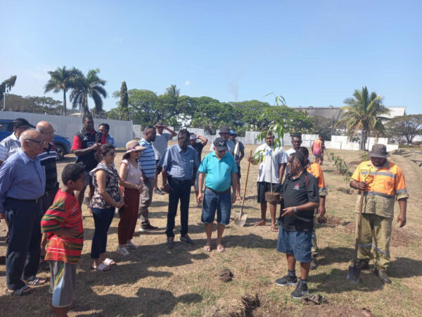 Chamber-of-Commerce-and-Retailers-Association-who-came-forward-to-collaborate-with-the-Council-in-this-initiative-to-mark-the-Constitution-Day